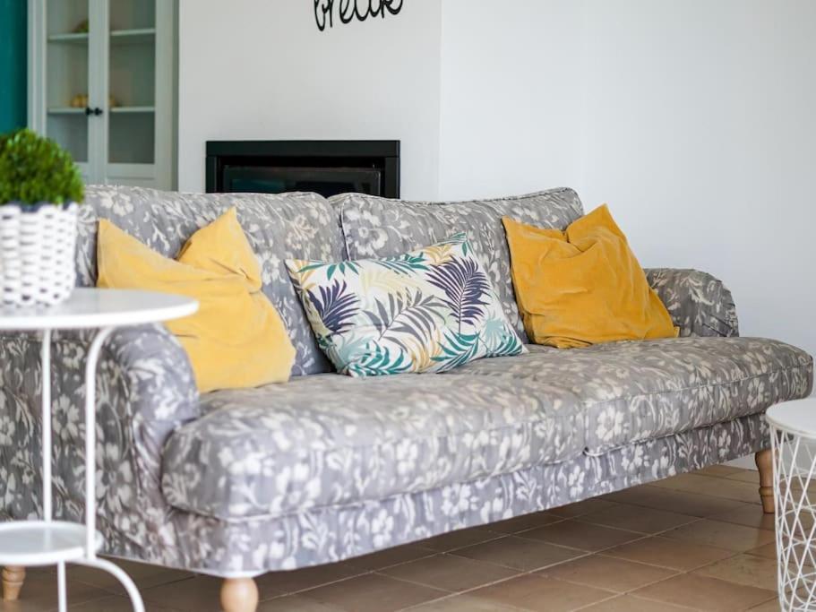 فيلا Rainbow House - Sea View & Pool & Garage & Garden & البوفيرا المظهر الخارجي الصورة